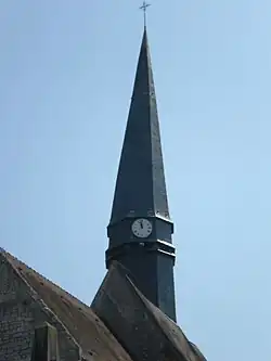 Le clocher penché.