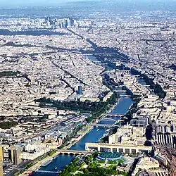 Paris, première aire urbaine de France.