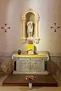 Autel latéral droit, saint Mitre.