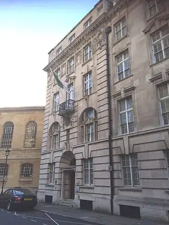Vue de la mission diplomatique