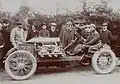 ...sur Darracq 200 hp 8 cylindres.
