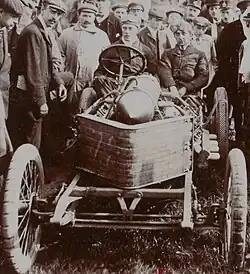 Algernon Lee Guinessvainqueur 1906sur Darracq 200 hp.