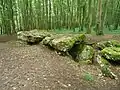 Chambre funéraire à droite.