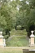 L'allée centrale du parc.