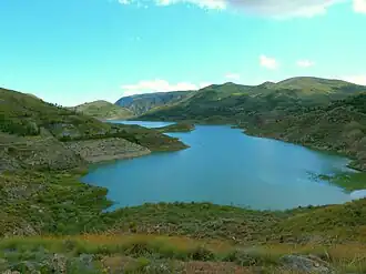 Extrémité N-O du réservoir de Béznar (es), vue vers le sud-est (2013)