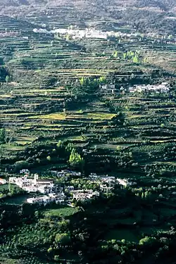 De bas en haut : Ferreirola (es), Atalbéitar (es) et Pórtugos