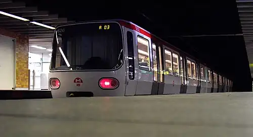 Une rame de la ligne A à Perrache.