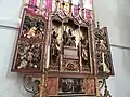 Retable en haut relief polychrome dans la cathédrale de Munich