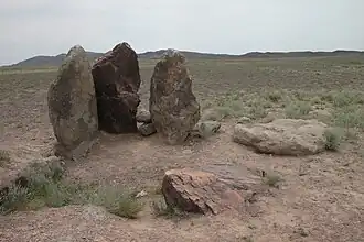 Altyn Emel - Menhir