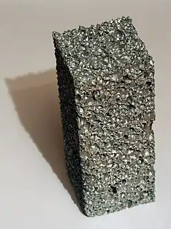 mousse métallique d'aluminium