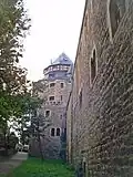 Côté sud avec tourelle de canon et mur extérieur du Friedrichsbau