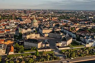 Image illustrative de l’article Amalienborg