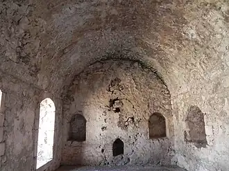 Intérieur d'une étable, 2013.
