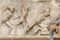 Combat des Amazones. Mausolée d'Halicarnasse. Vers 350. Original