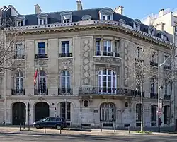 Ambassade à Paris.