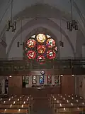 Intérieur de l'église avec la tribune