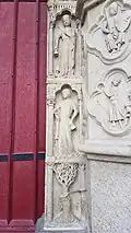 Deux Vierges folles à Amiens