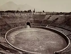 Amphithéâtre de Pompéi, vers 1870.