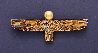 photo d'une amulette (oiseau)