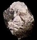Analcime - Drio le Pale, Val di Fassa, Italie (6,2 × 4,4 cm)