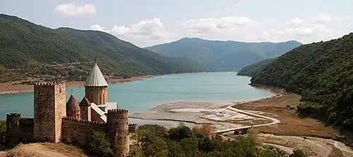 Forteresse d'Ananouri
