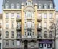 Le numéro 55, construit par Aloys Walter, artisan majeur de l'Art nouveau à Strasbourg.