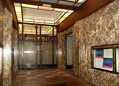 Le hall d'entrée.