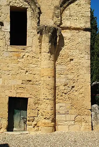 Colonne engagée.