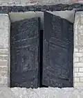 Contrevent à battant double.