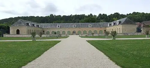 Les écuries du marquis de Louvois (XVIIe siècle).