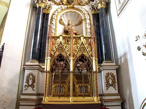 Châsse-reliquaire du chef de sainte Richarde (1841).