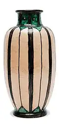 Vase polychrome (vers 1930), localisation inconnue.