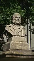 Buste d'Ange Guépin, place Delorme à Nantes.