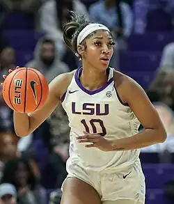 Angel Reese sous le maillot de LSU en 2024.
