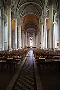 Intérieur de la nef