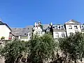 Vestige de l'enceinte rue Toussaint, sous les maisons