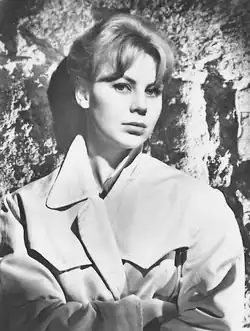Anne Doat(Isabelle Garnier)