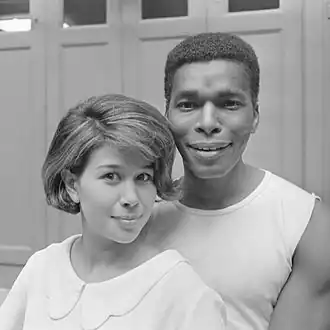 Anneke Grönloh et Donald Jones en 1965.