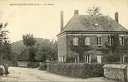 La mairie.