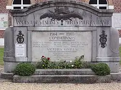 Monument aux morts.