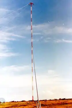 Antenne de la station&nbsp;E du système de navigation Oméga, de 428 mètres à Chabrier, île de la Réunion.