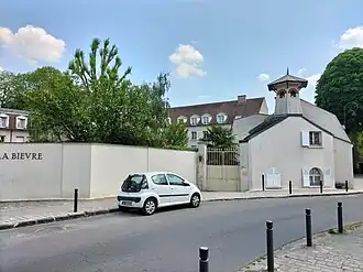 Le pigeonnier du château.