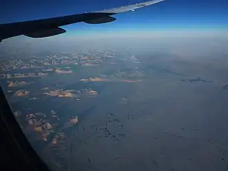 L'île Arakamchechen (au centre)