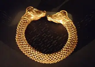 Bracelet en or.