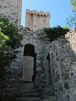 Rempart.