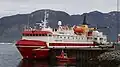 Le Sarfaq Ittuk de l'Arctic Umiaq Line amarré au port de Narsaq
