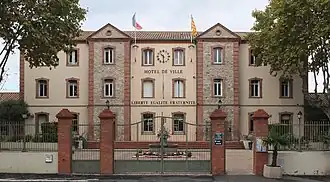L'hôtel de ville.
