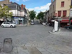 La rue Ledru-Rollin en 2014.