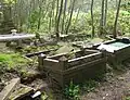 Tombes abîmées au cimetière Arno’s Vale de Bristol (Royaume-Uni)