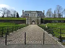 Porche d'entrée.